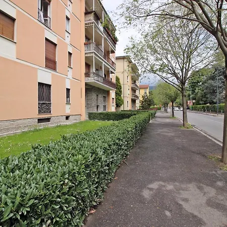 Apartment Schivardi Road *