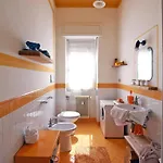 Schivardi Road Apartament *